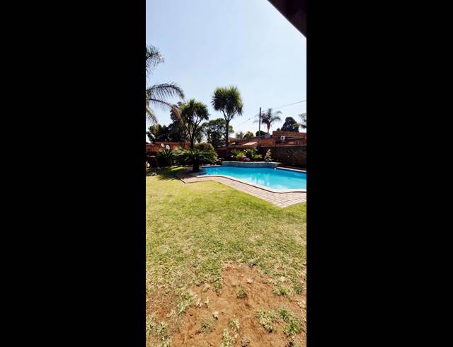 4 BEDROOM HOUSE FOR SALE IN SUNWARD PARK